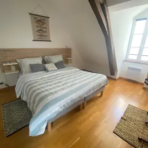 https://appartement-de-charme-rue-du-chateau.inbrittany.com